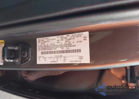 2022 Ford F-150 Lightning Lariat z USA, uszkodzony, nr VIN 1FTVW1EV0NWG11407